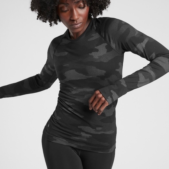 Athleta Tops - Athleta Speedlight Black Camo Top